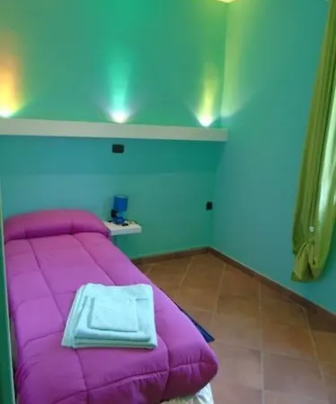 Rainbow Hotel 2*